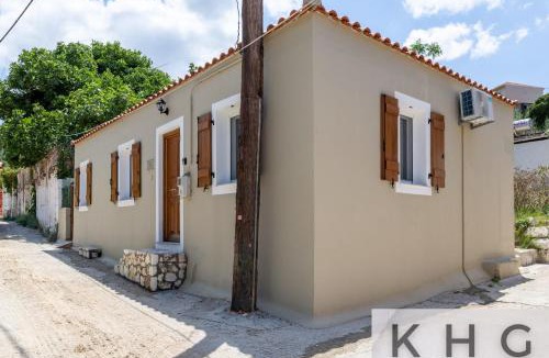 Frourion House | Jerrys House