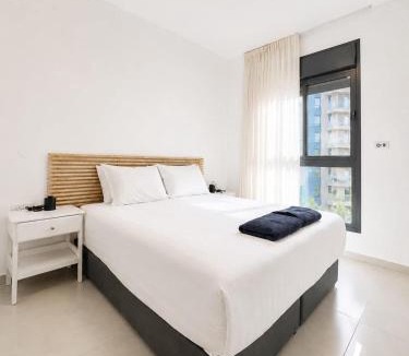 Kiryat HaLeom Apartment | Jerusalem Central - Spacious 3 Bedroom