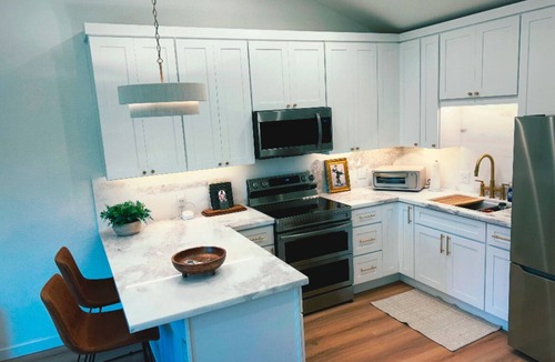 Bixby Knolls House | Jet Set Hideaway