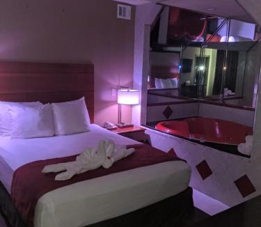 Queens Hotel | Jets Motor Inn