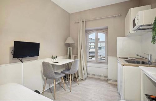 Saint-Louis Apartment | Jeu de Paume