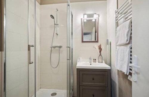 Saint-Louis Apartment | Jeu de Paume