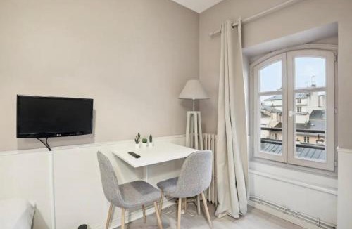 Saint-Louis Apartment | Jeu de Paume