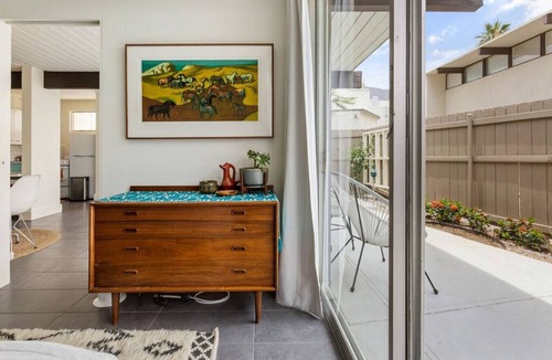 Twin Palms Condo | Jewel Box Mid-Century Bungalow at Ocotillo Lodge