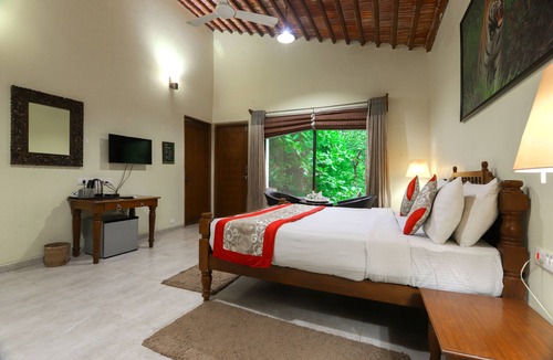 Chandrapur Hotel | Jharna Resort