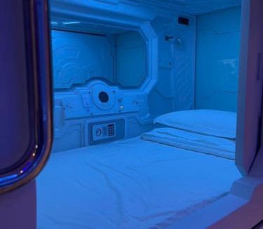 Mittakpheap Hotel | Jianpuke Space Capsule Backpacker Hostel