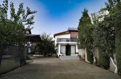 Srinagar House | Jibi’s Home Stay