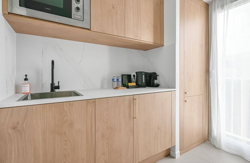 Combs-la-Ville Apartment | JIJI Suites