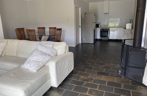 Jilliby House | Jilliby Guesthouse