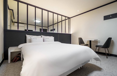 Jincheon Hotel | Jincheon G7