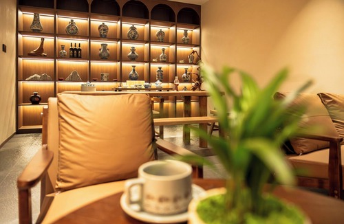 Changjiang County House | Jingdezhen Streamside B&B (Taoxichuan Cultural & Creative Zone Branch)