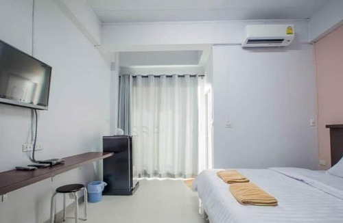 Buriram Hostel | Jiranakron Park