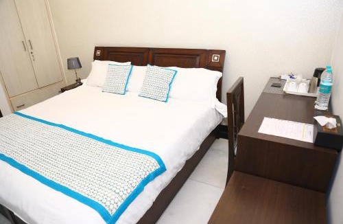Noida Bed & Breakfast | joerose villa