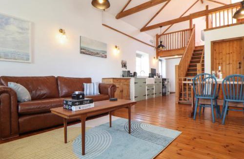 Mullion House | Joes Barn