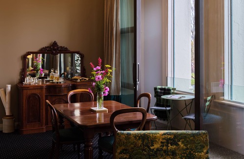 Dunedin City Centre Apartment | John Campbell Apartment