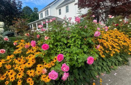 Niagara-on-the-Lake Bed & Breakfast | John & Gate House boutique Bed and Breakfast