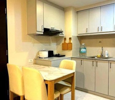 New Manila Apartment | John Kyle Suites