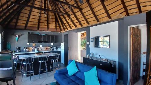 Windhoek Central Apartment | John-Lou's Studio Flat