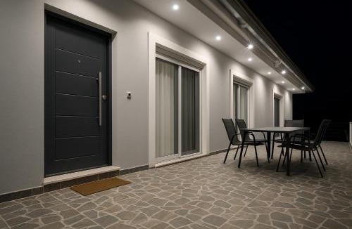 Spata-Artemida Apartment | Johns villa