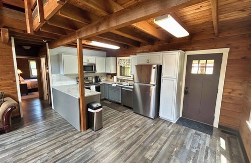 Johnstown House | Johnstown Gem! Spacious Wood Home & Beautiful Farm - Amazing for Families & Work