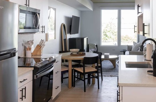Optimist Park Apartment | Joinery West