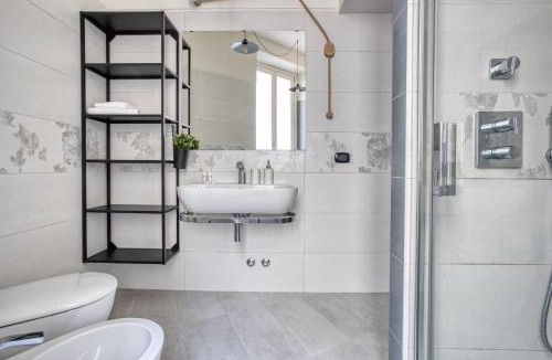 Zona Farini Apartment | JOIVY Elegant flat Easy Access to Centre