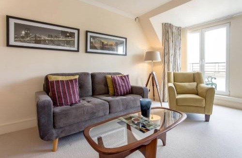 Bonnington Apartment | JOIVY Inviting Apartment near Leith Walk