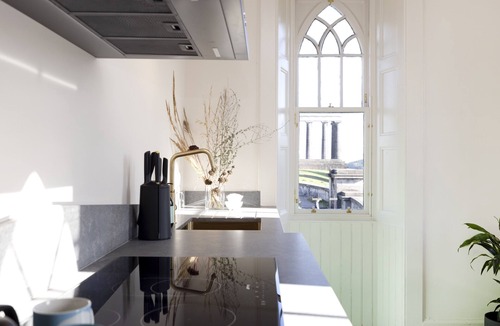 Old Town House | JOIVY Observatory House