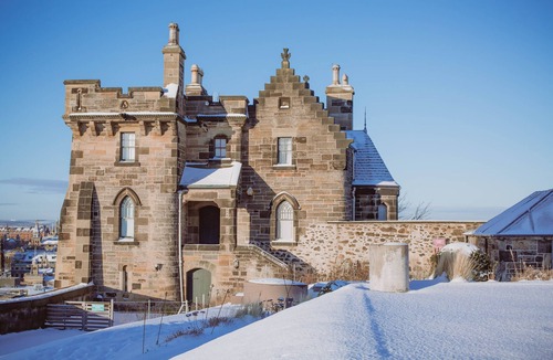 Old Town House | JOIVY Observatory House