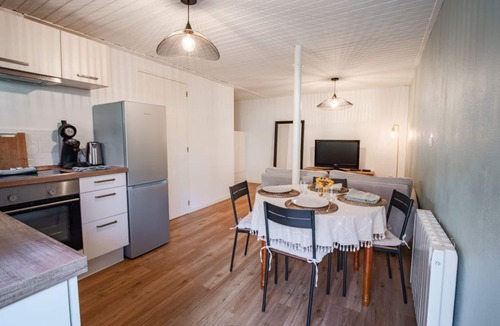 Eckbolsheim Apartment | Joli Petit Cocon Chaleureux , Idéal Pour 2 Personnes, Animaux Acceptés