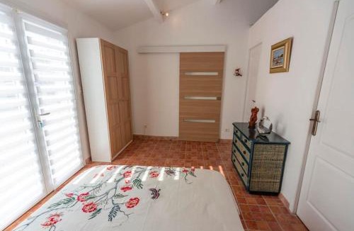 Chateauneuf-de-Gadagne House | Joli Studio 36m2 tout confort