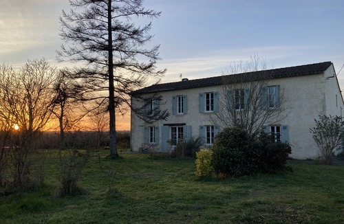 Saint-Laurent-du-Bois House | Jolie Maison de Famille à la Campagne