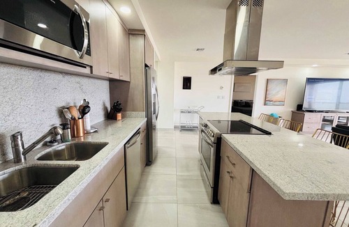 Rosarito Apartment | Jolla Excellence 3BR | Indoor Pool | Hot tub | Private Beach