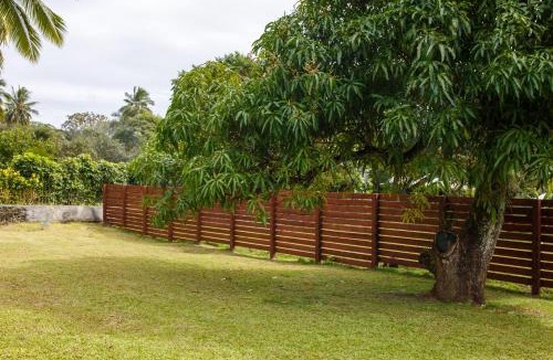 Avarua House | Joseph Retreat