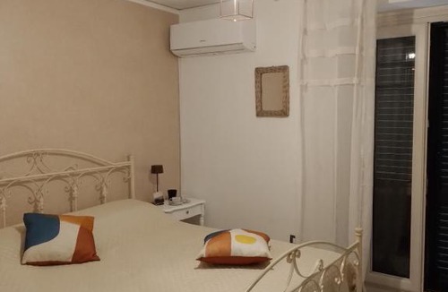Lustra Bed & Breakfast | JOSEPHINE'S HOUSE ROOMS