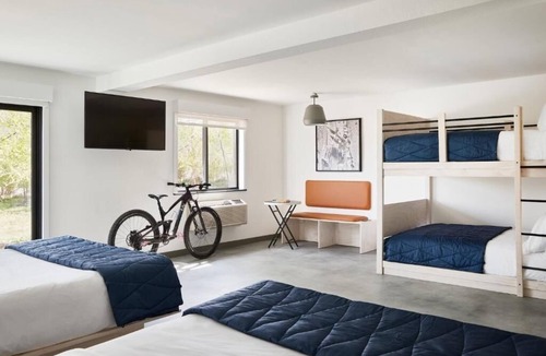 Yucca Valley Hotel | Joshua Tree | King+Queen | Coffee + Kitchen, Gear Shop, Rentals | 2 Units