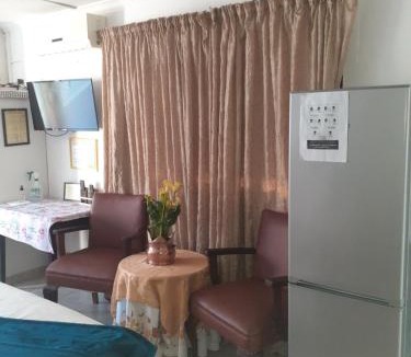 Bluff House | JoThams Bed & Breakfast or Self-catering