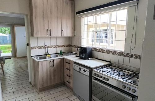 Eldoraigne Apartment | Joy Haven - Cottage