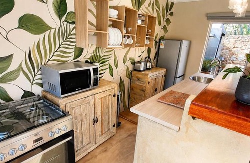Eldoraigne Apartment | Joy Haven - Open Plan Studio