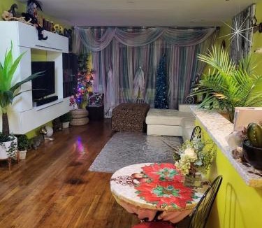 Canarsie House | Joy's Country Home
