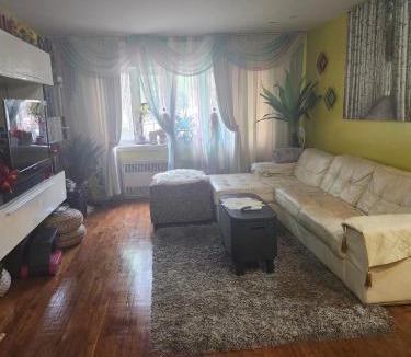Canarsie House | Joy's Country Home