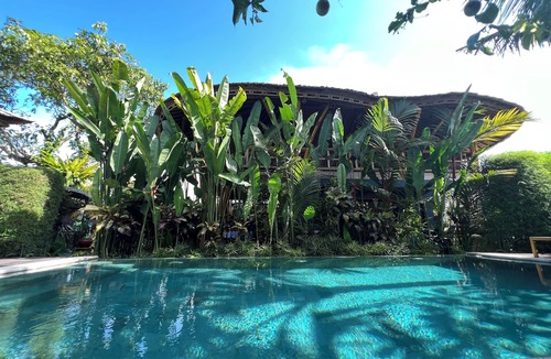 Sayan Villa | Joyously Raw Villas