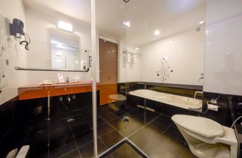 Arumbakkam Hotel | JP Chennai Hotel