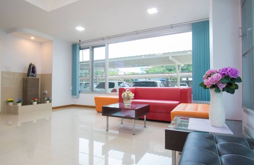Suan Luang Hotel | JR Mansion