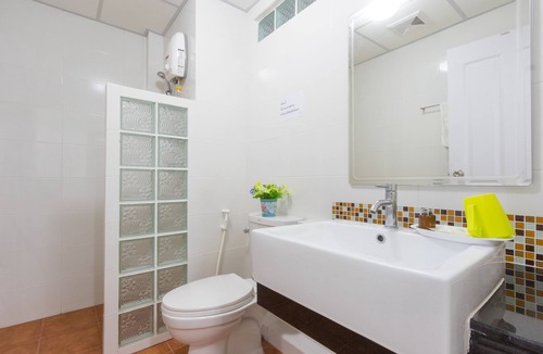 Suan Luang Hotel | JR Mansion