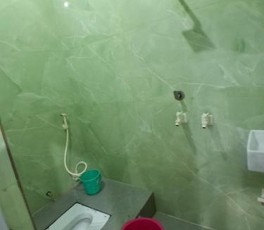 Mathura Hotel | JSRInn