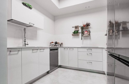 Nachlaot Apartment | JTower - Magical 2BR Parking with amazing view, city center