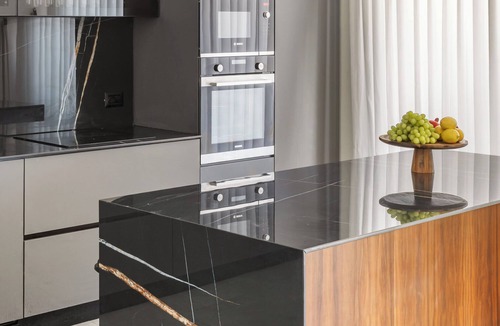 Nachlaot Condo | JTower - Presidential 3BR Parking with amazing view, city center