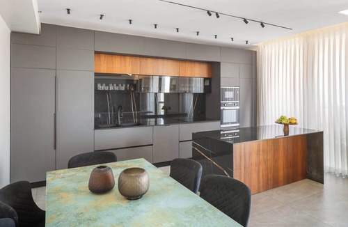 Nachlaot Condo | JTower - Presidential 3BR Parking with amazing view, city center