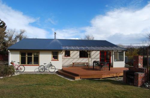 Alexandra House | Judge Rock Exclusive Vineyard Cottage Accommodation